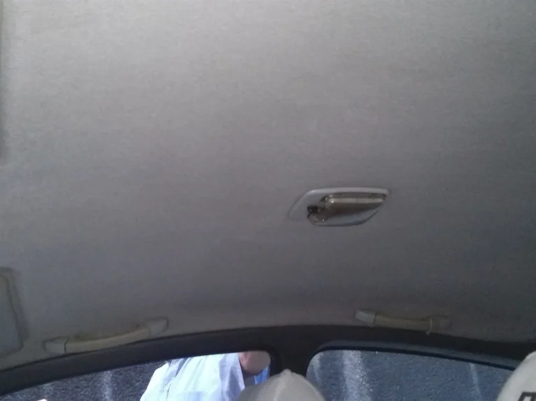 Sufit w samochodzie po praniu