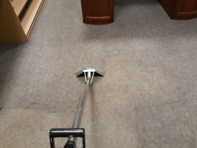 I kolejna wyprana wykładzina. Efekt przed i po widoczny jak na dłoni.