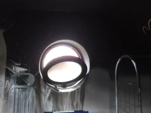 Okopcone okno od pożaru